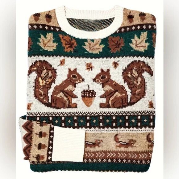 PRE FALL SWEATER!  SQUIRREL AND ACORNS THICK CHUNKY CREW NECK SWEATER SMALL - Picture 1 of 9